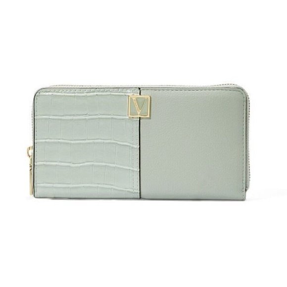 Victoria's Secret The Victoria Zip Around Leather Croc Wallet Color Palm L NWT - Picture 1 of 10